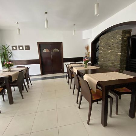 Pensiunea Rodis Moeciu De Sus Bagian luar foto